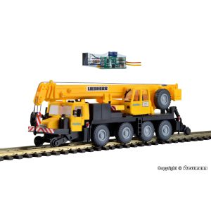 Kit de construit macara LIEBHERR LTM 1050/4 cu roti pentru calea ferata si iluminare LED "GleisBau"