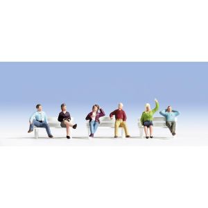 Set figurine H0 oameni care stau jos