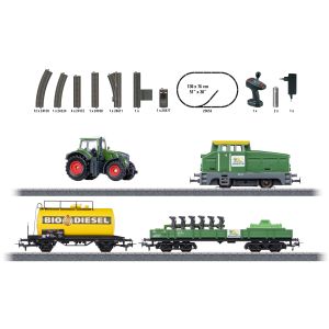 Start set trenulet electric Marklin "Ferma", locomotiva diesel DHG 240 digitala si 2 vagoane, tractor, circuit sine, Epoca V, Sistem AC, Start-up, 6+