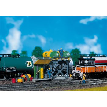 Stație de alimentare cu combustibil pentru locomotive diesel