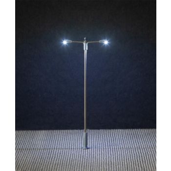 Stalp modern iluminat stradal, brat dublu drept, pentru modelism, LED alb rece,3buc