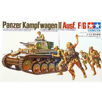Kit de construit tanc Panzerkampfwagen II Ausf. F/G cu 5 figurine 1:35