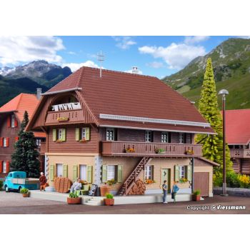 Magazin produse lactate Thal în Heimisbach cu sistem de iluminat inclus 